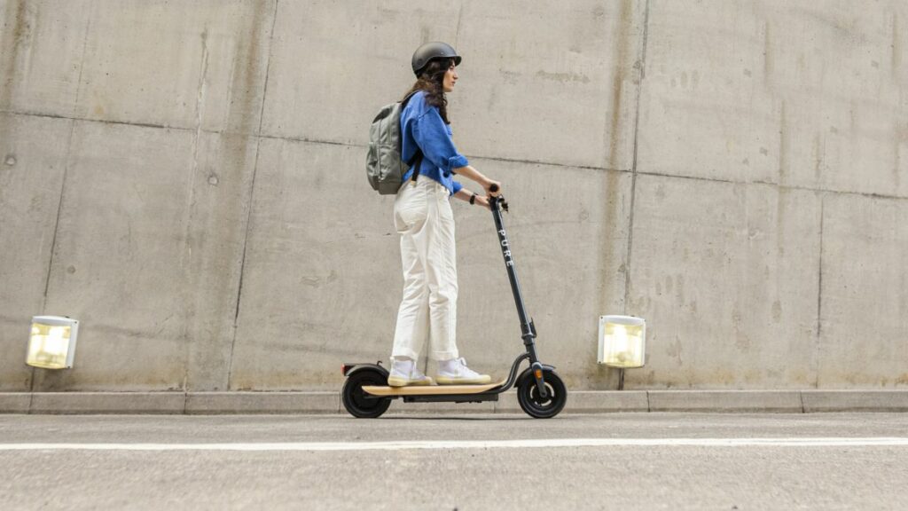 folding electric scooter