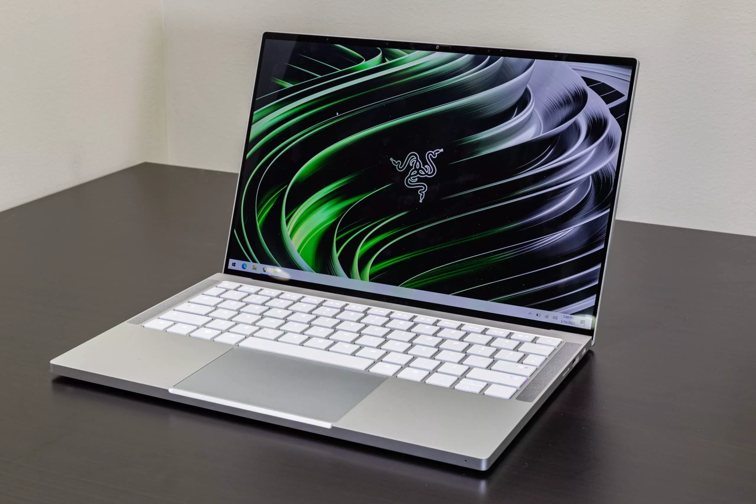 Razer Book 13 (2021)