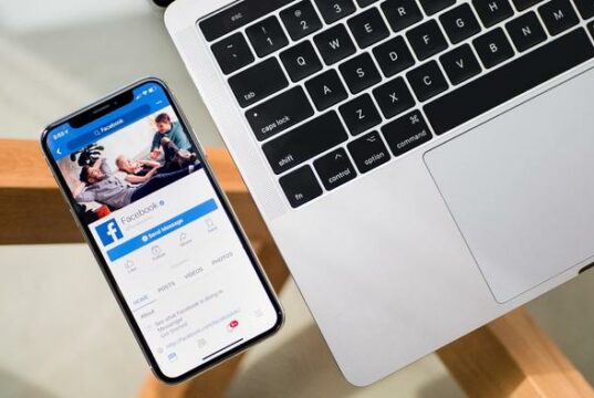 How To Poke Someone On Facebook